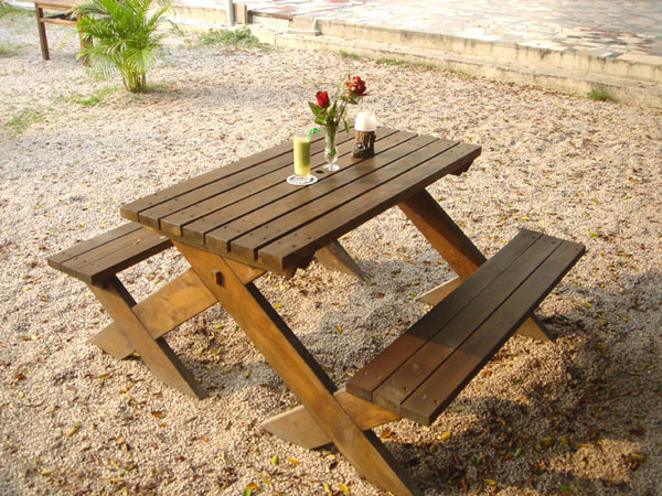 �ӱ�����ľ